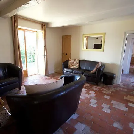 Ancienne Ecole Bed & Breakfast 3*